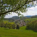 アパート Gute Zeit ルーラ